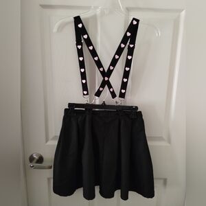Hot Topic Black Mini Skirt with Pink Heart Suspenders Size S NWOT